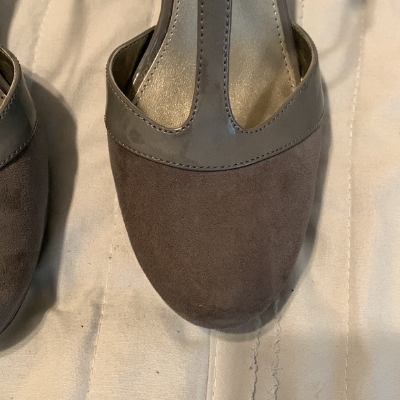 Heels - Picture 9 of 9